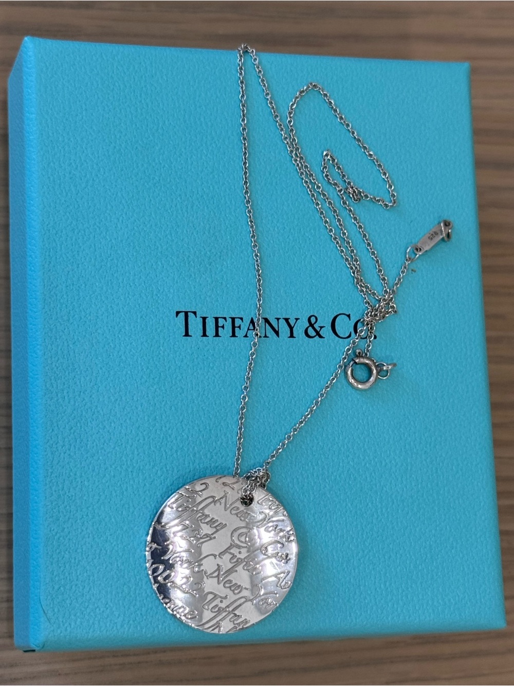 Tiffany & Co. Sterling Silver New York wavy large disc Necklace - Silver